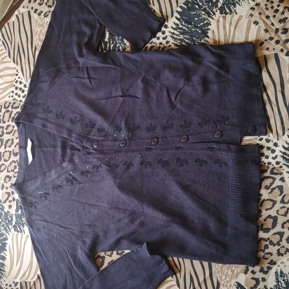 Avaasa Button Sweater Sz M